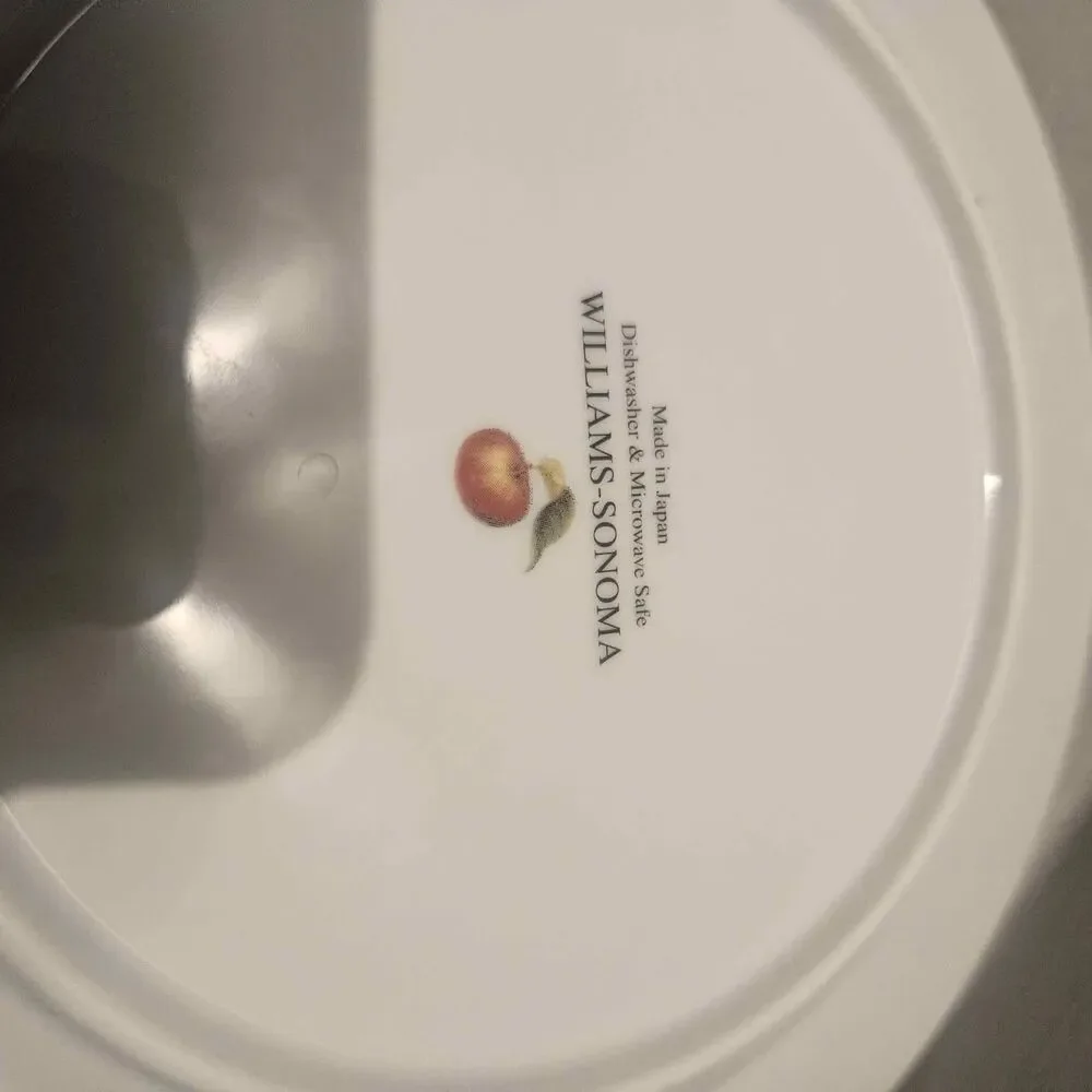 Williams Sonoma Apple Orchard Fruit Salad Dessert Plates Set of 2 8.25